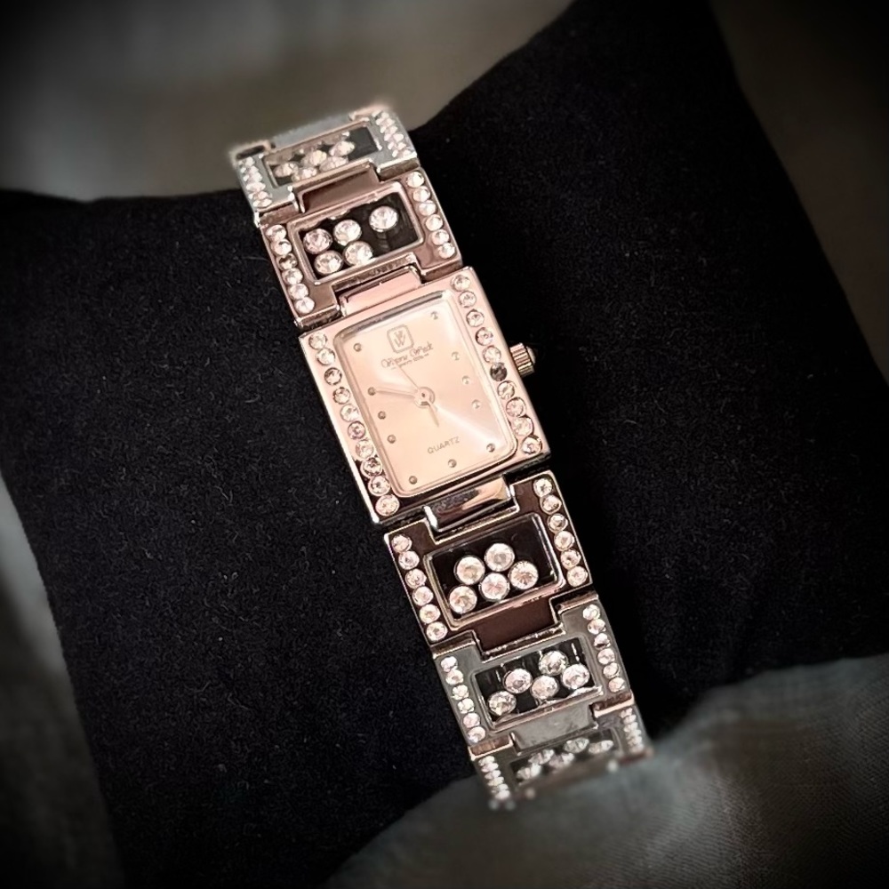 Victoria Wieck Beverly Hills Floating Ice Crystal Watch small wrists